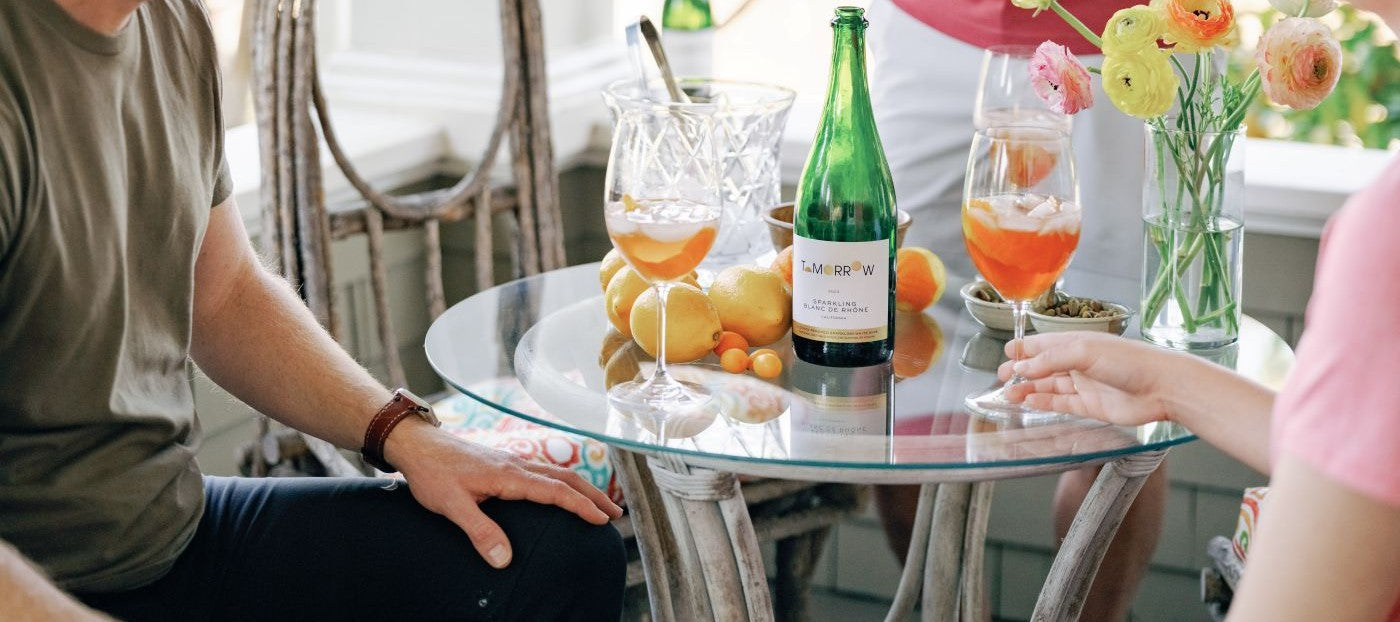 Your Summer Cocktail Menu: Low-Alcohol Recipes with a Sparkling Twist